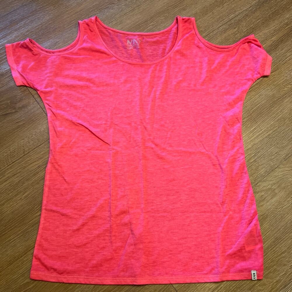 Off shoulder Tee- shirt SZ Xs